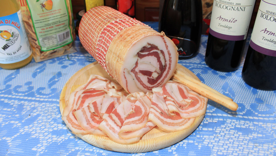 Pancetta arrotolata